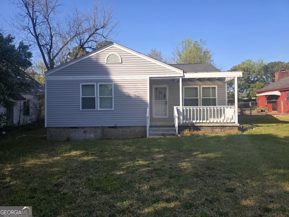 1033 Sylvian Dr in Macon, GA - Building Photo
