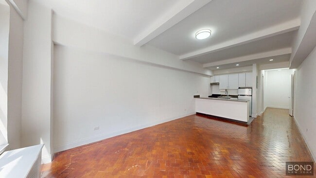 property at 160 W 73rd St