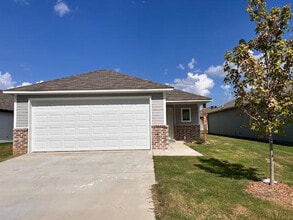 8204 Fitzgerald Ln in North Little Rock, AR - Building Photo - Building Photo