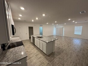2154 Ramsdale Dr SE in Palm Bay, FL - Building Photo - Building Photo