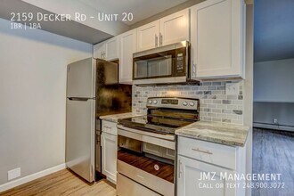 2159 Decker Rd in Walled Lake, MI - Building Photo - Building Photo
