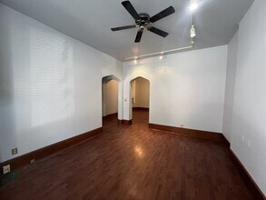 3545 N Sheffield Ave in Chicago, IL - Building Photo - Building Photo