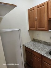 831 SW 31st Ct, Unit 831E in Miami, FL - Building Photo - Building Photo