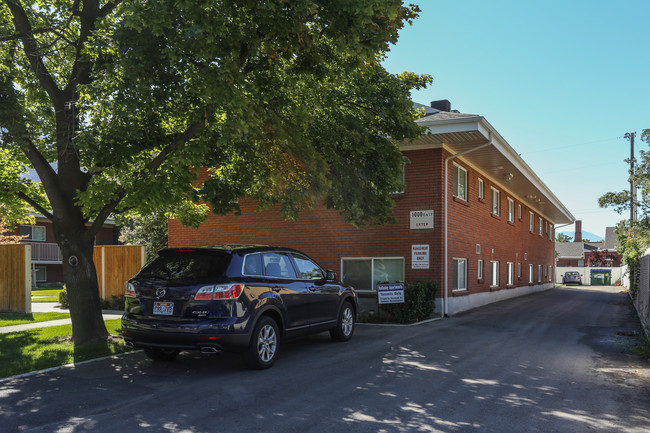 Jones Apartments in Provo, UT - Foto de edificio - Building Photo