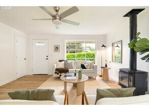 4209 NE 56th Ave in Portland, OR - Building Photo - Building Photo