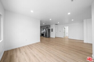 1537 N Kingsley Dr in Los Angeles, CA - Building Photo - Building Photo