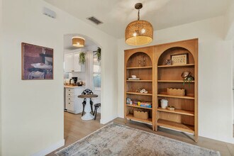 4853 Twain Ave in San Diego, CA - Building Photo - Building Photo