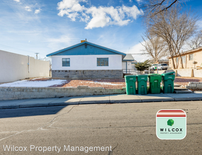 503 N Wall Ave in Farmington, NM - Building Photo - Building Photo