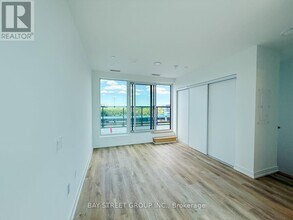 6 Chartwell Rd in Toronto, ON - Building Photo - Building Photo