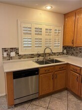 11135 Verismo St in Las Vegas, NV - Building Photo - Building Photo