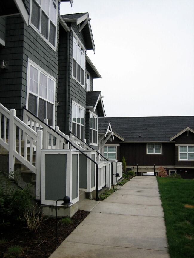 property at 1918 Northeast Kenyon Court