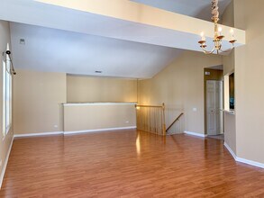 2905 Stonewater Dr in Naperville, IL - Building Photo - Building Photo