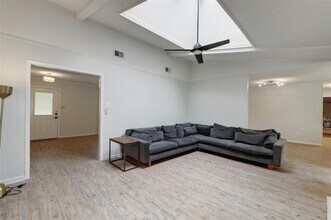 8001 Ceberry Dr in Austin, TX - Building Photo - Building Photo