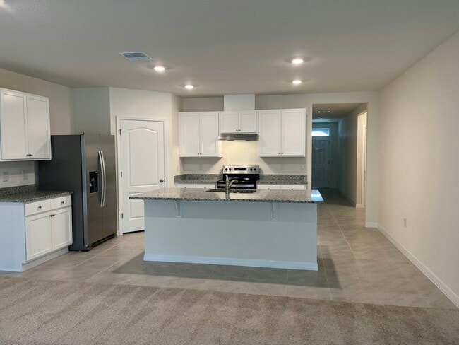 3204 Silas Dr in New Smyrna Beach, FL - Foto de edificio - Building Photo