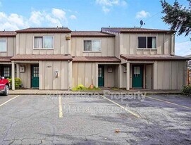 1445 NW Division St in Corvallis, OR - Building Photo