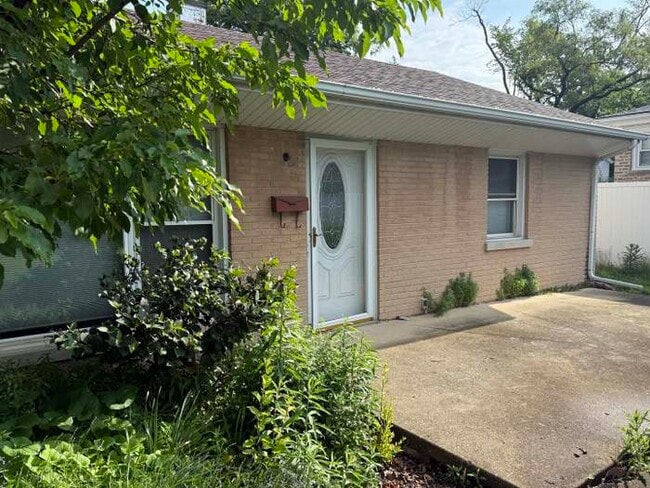 2113 Seward St in Evanston, IL - Foto de edificio - Building Photo