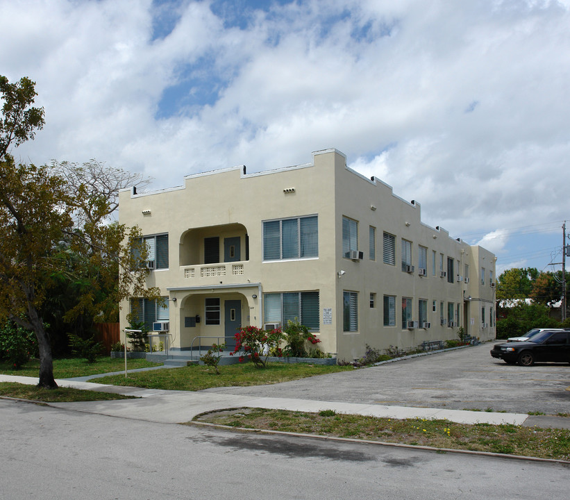 1639 Madison St in Hollywood, FL - Building Photo