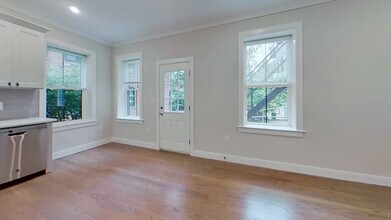 202 Porter St, Unit 191-2 in Boston, MA - Building Photo - Building Photo