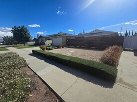 1542 E Colver Pl in Covina, CA - Building Photo