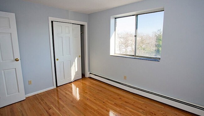 10 Murdock St, Unit 3-6 in Somerville, MA - Building Photo - Building Photo