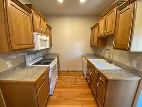 5591 N 17th St in Ozark, MO - Building Photo - Building Photo