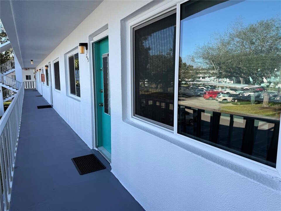 8454 111th St N in Seminole, FL - Building Photo