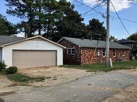 3907 Hill Dr in Jonesboro, AR - Building Photo