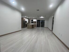 4135 Watson Ave in North Port, FL - Building Photo - Building Photo