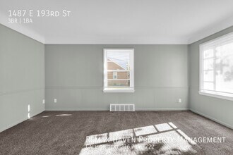 1487 E 193rd St in Euclid, OH - Building Photo - Building Photo