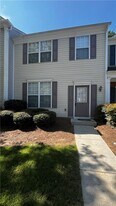 4645 Valais Ct in Alpharetta, GA - Building Photo