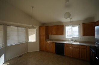 11403 Ironton St in Henderson, CO - Building Photo - Building Photo