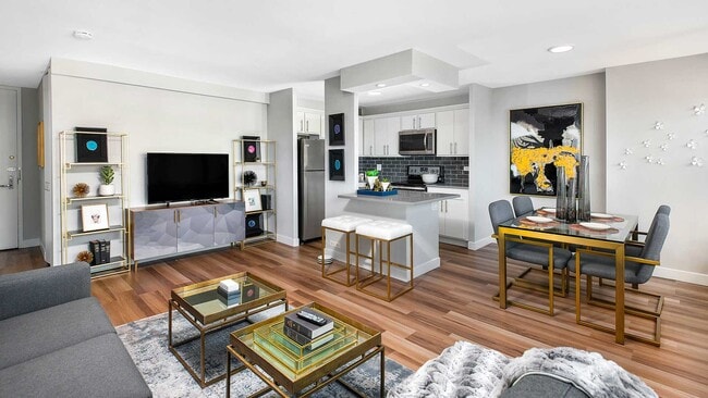 property at 1126 S Michigan Ave