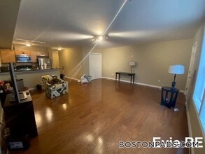 51 Chelsea St in Boston, MA - Building Photo - Building Photo