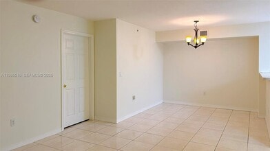 677 SW 111th Ave in Pembroke Pines, FL - Building Photo - Building Photo