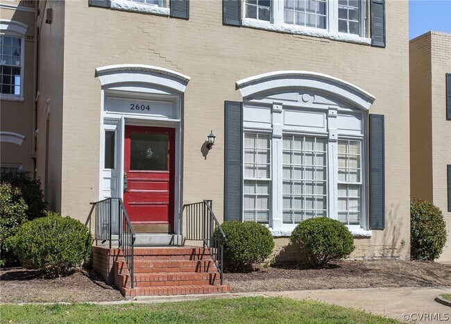 2604 Grove, Unit 4 in Richmond, VA - Building Photo - Building Photo