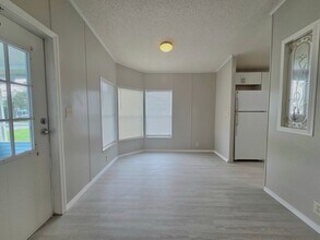 2249 Golfview St in Lakeland, FL - Building Photo - Building Photo
