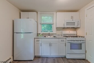 11 Calais Rd in Randolph, NJ - Building Photo - Building Photo