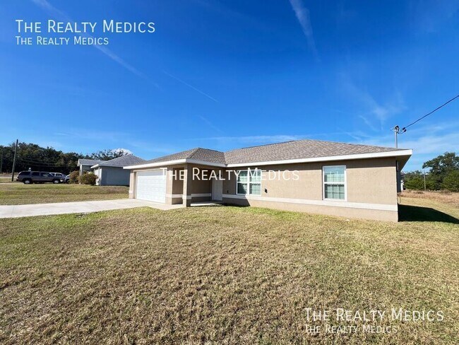 53 Maple Dr in Ocklawaha, FL - Building Photo - Building Photo