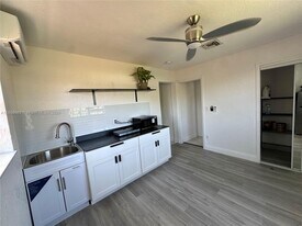 3920 NW 185th St in Miami Gardens, FL - Building Photo