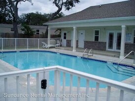 1860 Shay-Lin Ct in Niceville, FL - Building Photo