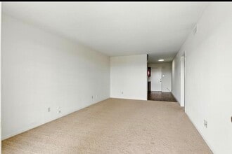 9641 Hollock St, Unit 9641 Hollock St in Houston, TX - Building Photo - Building Photo