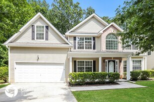 665 Lakeridge Ct in Covington, GA - Building Photo