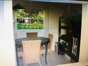 4214 Wilkinson Rd in Sarasota, FL - Foto de edificio - Building Photo