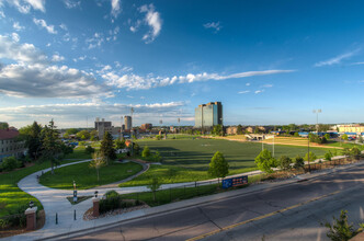 Peregrine Place Apartment Homes in Denver, CO - Foto de edificio - Building Photo