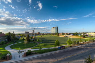 Peregrine Place Apartment Homes in Denver, CO - Building Photo - Building Photo