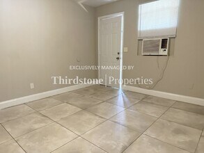 1245 W 30th St-Unit -1 in Jacksonville, FL - Building Photo - Building Photo