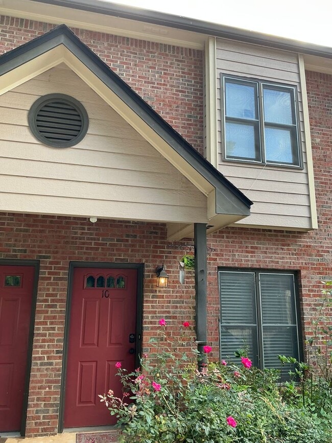 property at 385 Old Epps Bridge Rd