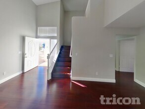 1980 Golden Shadow Ct in Henderson, NV - Foto de edificio - Building Photo