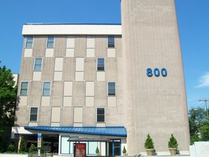 800 Summer Street Apartments in Stamford, CT - Foto de edificio - Building Photo