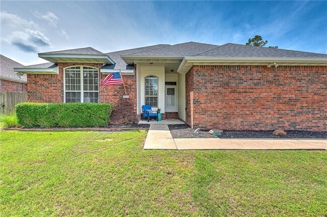 2046 Pine Woods Rd in Springdale, AR - Building Photo - Building Photo